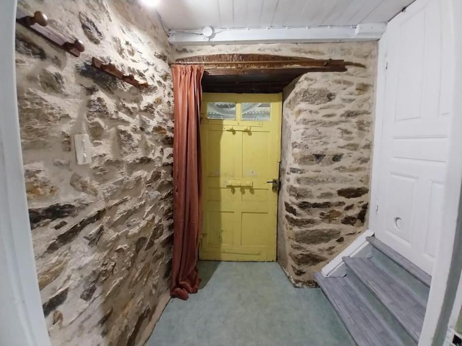 Maison En Pierres Pradinas Екстер'єр фото